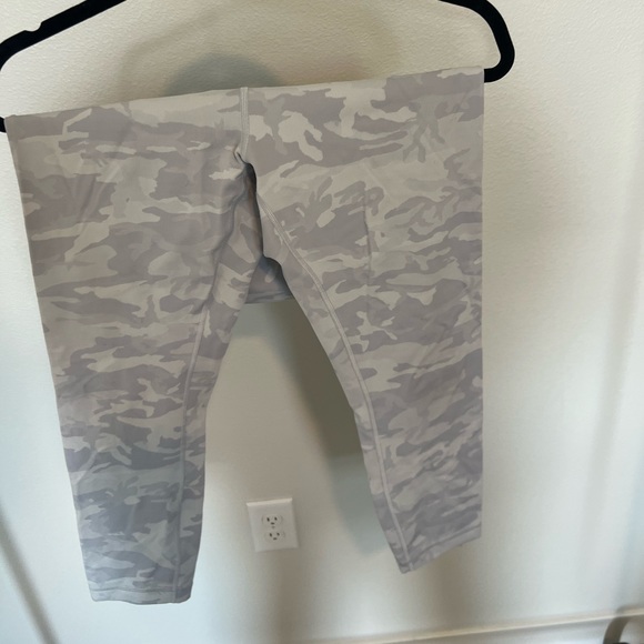 Wonder under high rise ribbed fabric crop 23” luxtreme - Picture 1 of 4